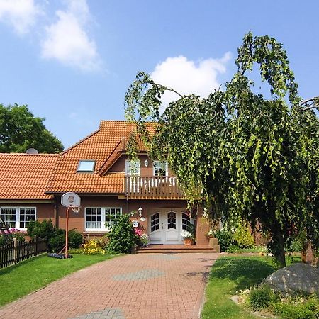 Pension Burggaststaette Heyken Hotel Neuharlingersiel Eksteriør billede